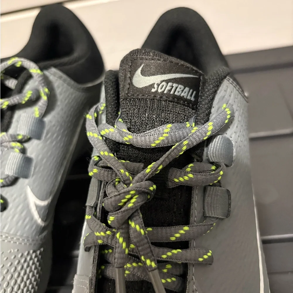 Nike Gray Baseball Cleats with White Swoosh and Neon Green Laces - Picture 7 of 8